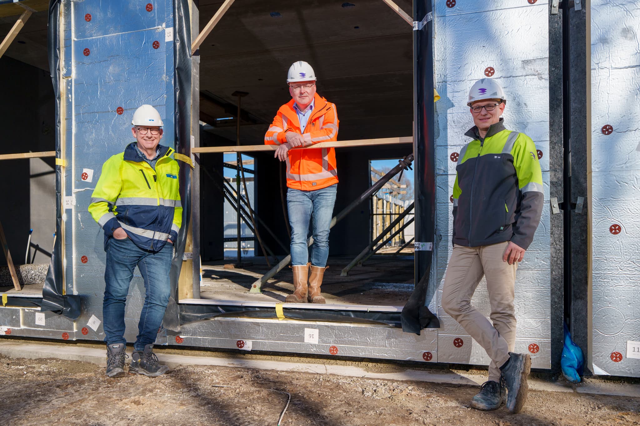 V.l.n.r. | Thies van der Wal - VBI, Dick van Ginkel - TBI WOONlab, Niki Loonen - TBI