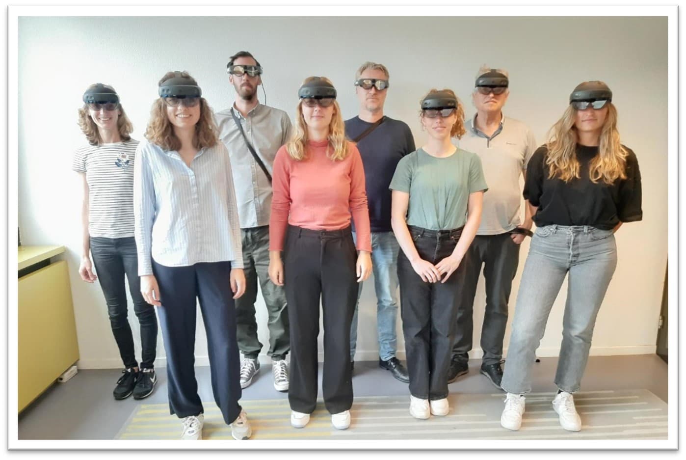 Het team van Strolll met AR-brillen
