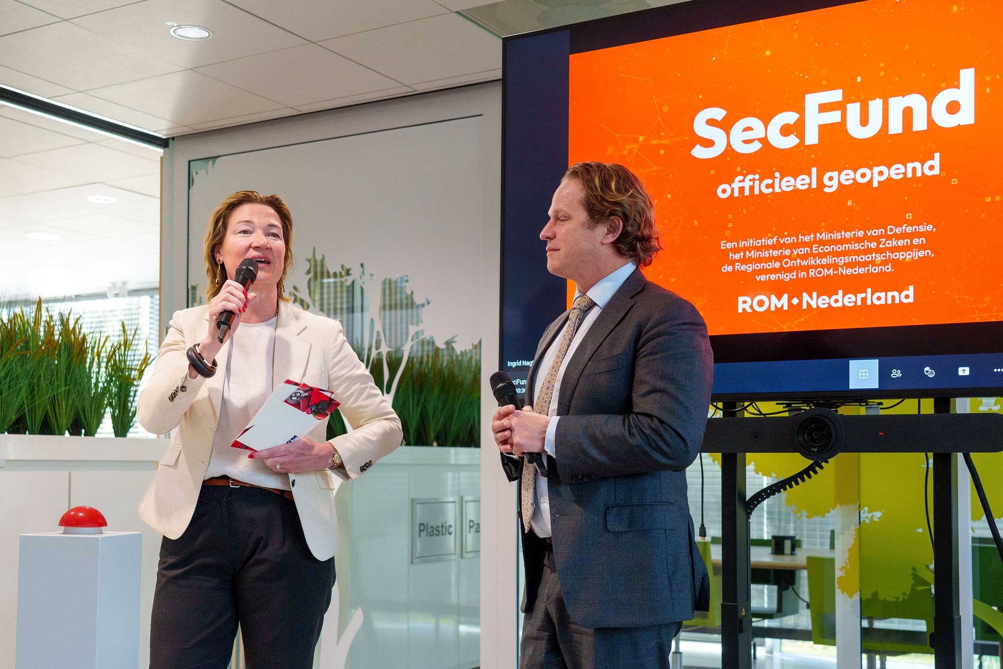 Brigit van Dijk (BOM) en Gijs Tuinman © BOM